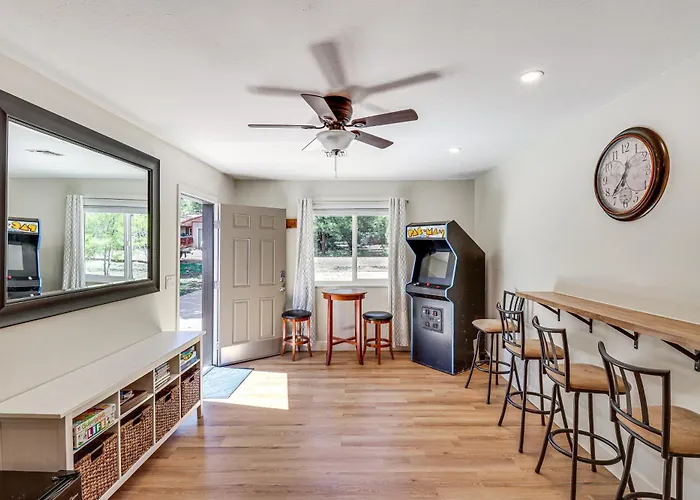 Holiday home Near Woodland Park: W/ Fire Pit!