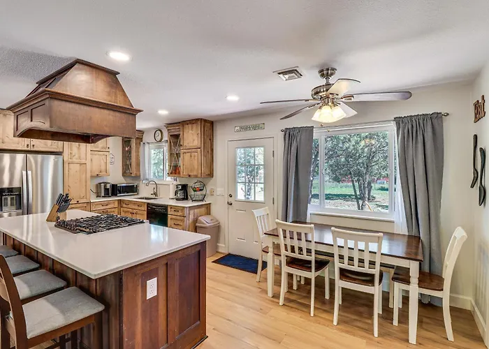 Holiday home Near Woodland Park: W/ Fire Pit! Pinetop-Lakeside
